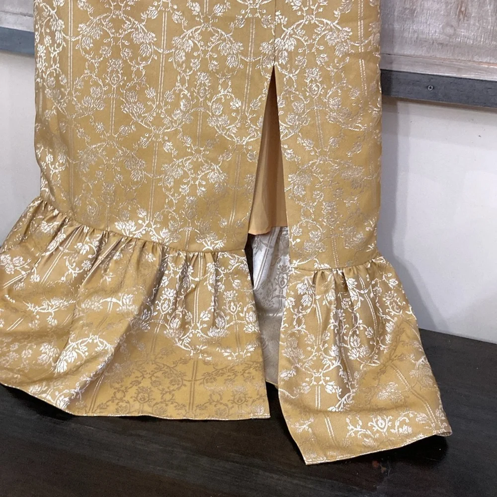 SACHIN -BABI Gold Floral Dress
SIZE 4
WOMENS - Picture 2 of 15